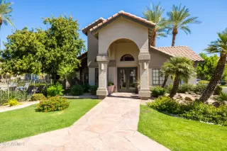 Photo #3: 6745896 Listing