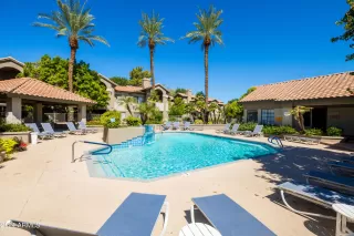 Photo #4: 6745896 Listing