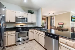 Photo #3: 6746323 Listing