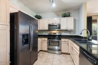 Photo #4: 6746323 Listing