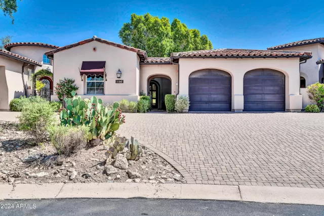 MLS: 6746787 Condo For Sale