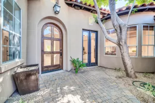 Photo #1: 6746787 Listing