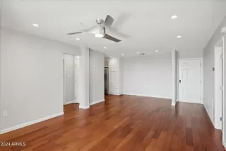 Photo #2: 6746788 Listing 