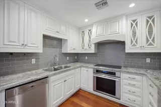 Photo #4: 6746788 Listing 