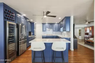 Photo #4: 6746948 Listing