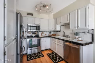 Photo #6: 6747011 Listing 