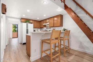 Photo #3: 6747075 Listing