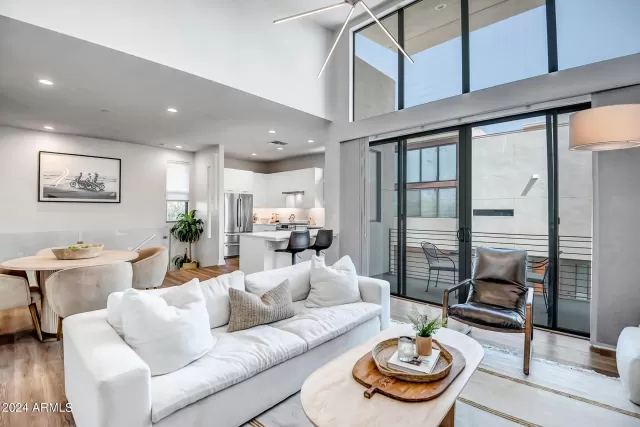 MLS: 6747088 Condo For Sale