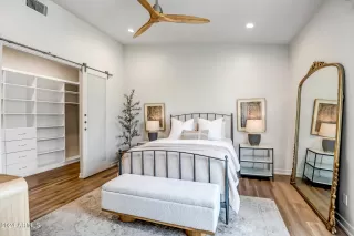 Photo #6: 6747088 Listing 