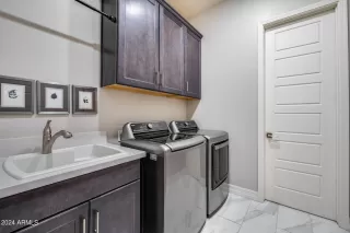 Photo #4: 6747214 Listing