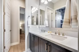 Photo #6: 6747214 Listing