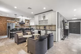 Photo #3: 6747546 Listing 