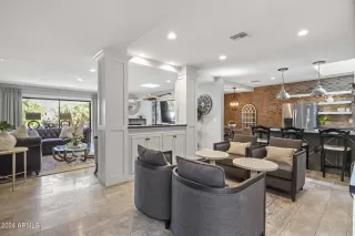 Photo #4: 6747546 Listing 