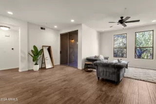 Photo #5: 6747664 Listing 