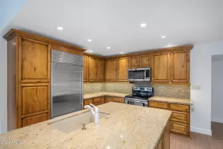 Photo #6: 6747708 Listing 