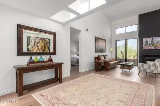 Photo #5: 6747833 Listing 