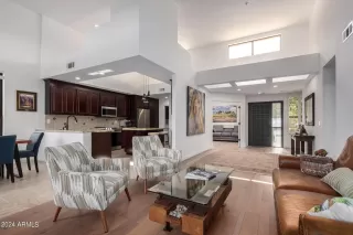 Photo #6: 6747833 Listing 