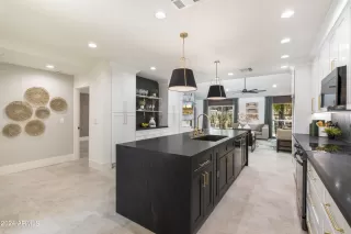 Photo #3: 6747929 Listing 