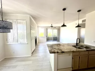 Photo #5: 6748035 Listing 