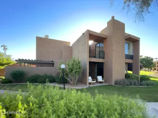 Photo #1: 6748101 Listing