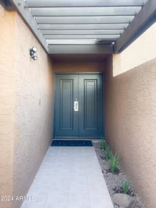 Photo #3: 6748101 Listing