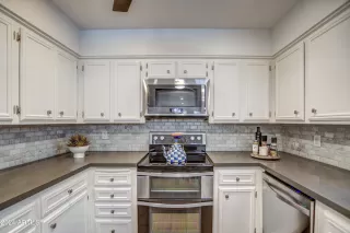 Photo #6: 6748143 Listing 