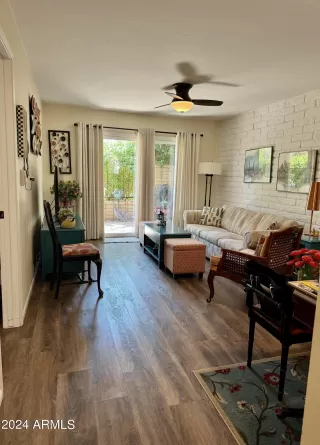 Photo #5: 6748502 Listing 