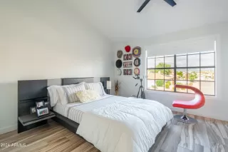 Photo #6: 6748863 Listing