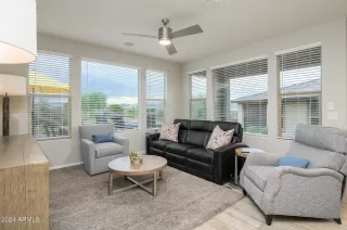 Photo #6: 6748886 Listing