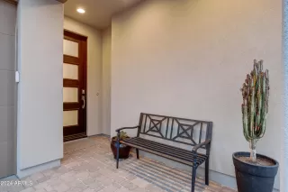 Photo #3: 6748939 Listing