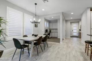 Photo #6: 6748939 Listing