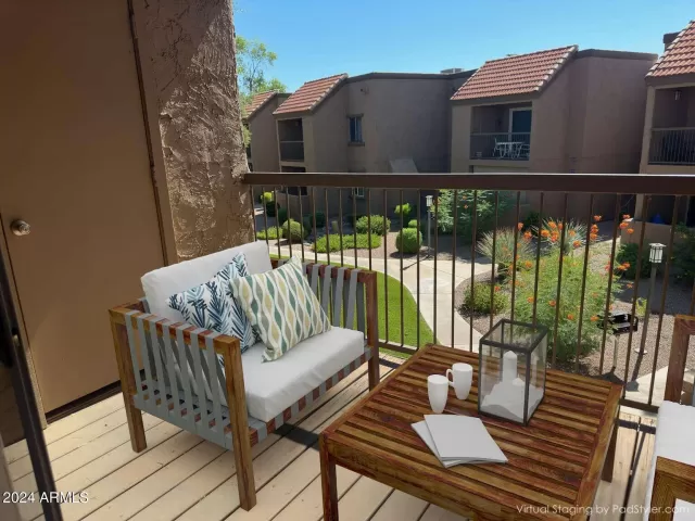 MLS: 6748957 Condo For Sale