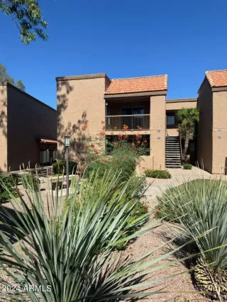 Photo #1: 6748957 Listing