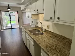 Photo #6: 6748987 Listing 