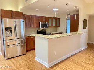 Photo #2: 6749184 Listing 