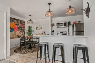 Photo #1: 6749364 Listing