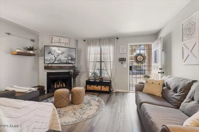 MLS: 6749368 Condo For Sale