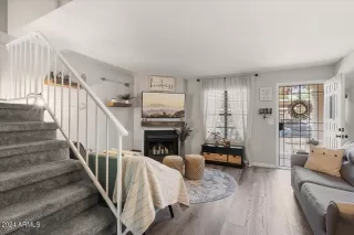 Photo #1: 6749368 Listing