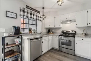 Photo #4: 6749368 Listing