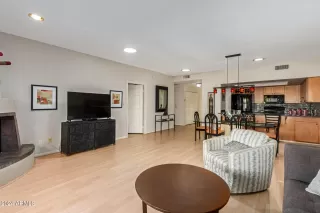 Photo #3: 6749393 Listing 