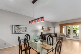 Photo #4: 6749393 Listing 