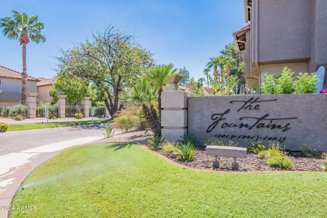 MLS: 6749416 Condo For Sale