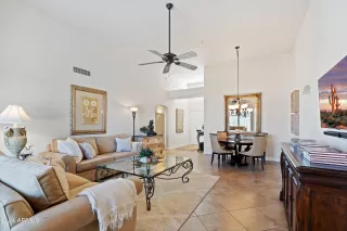 Photo #6: 6749556 Listing