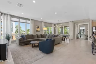 Photo #4: 6749643 Listing 