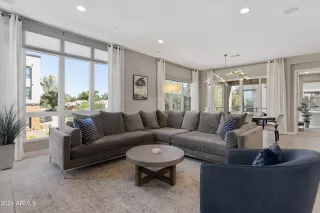 Photo #5: 6749643 Listing 