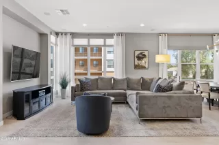 Photo #6: 6749643 Listing 