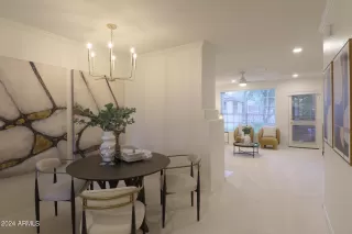 Photo #5: 6750000 Listing 
