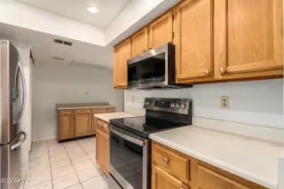 Photo #6: 6750106 Listing