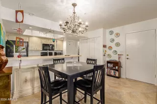 Photo #5: 6750156 Listing 