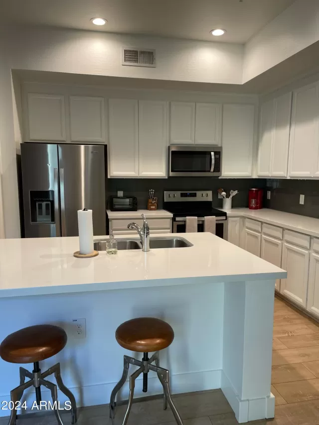 MLS: 6750424 Condo For Sale